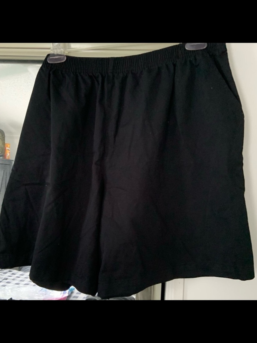 Women’s shorts 26W